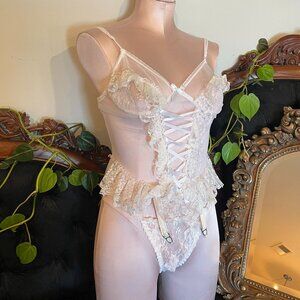 Vintage lingerie lace up Lace Ruffle Bridal Corset With Panties Size L White